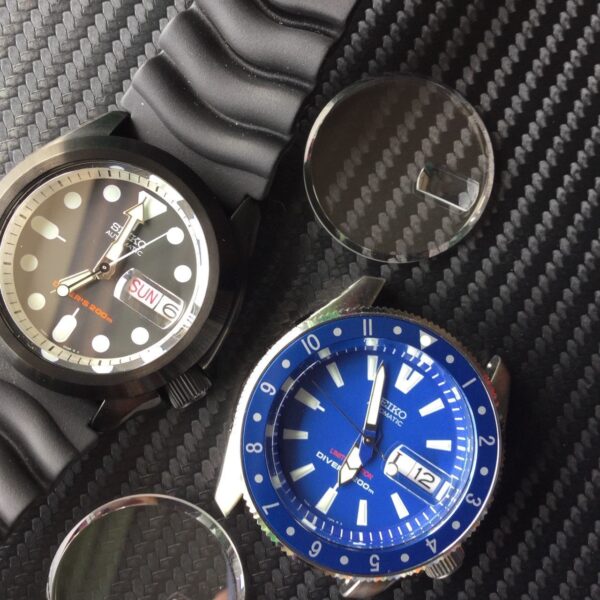 CT026 – Flat Sapphire Crystal With Day/Date Cyclops – SKX007 SRPD